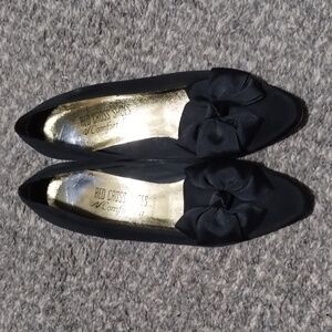 Red Cross shoes Black dress shoes with bows size 7